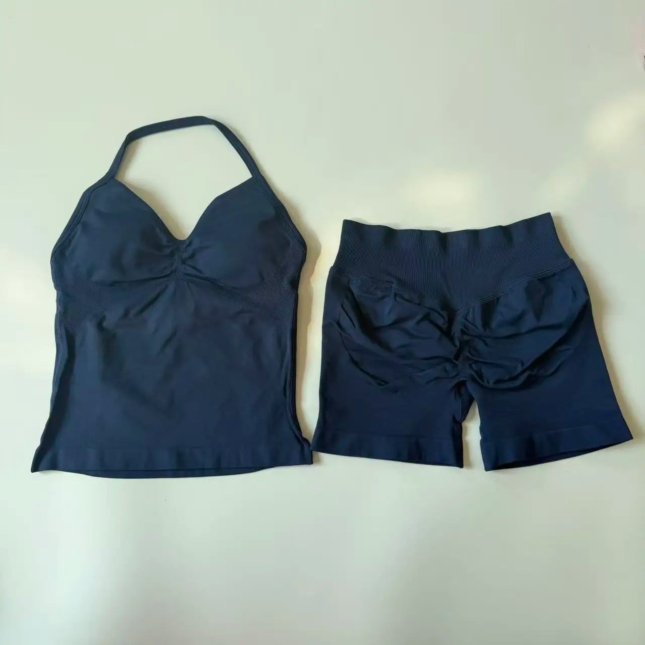 Seamless Yoga Set – Cross Back Sports Bra & Scrunch Shorts Gym Outfit