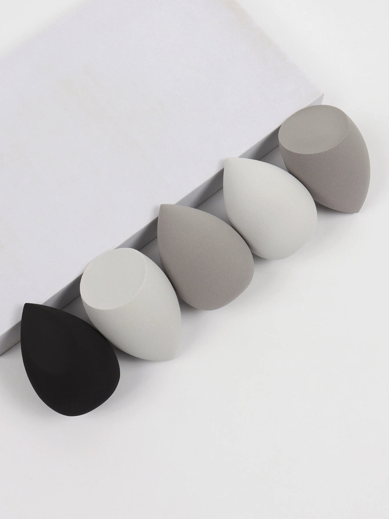 5PCS Makeup Beauty Sponge Set – Soft Blender Eggs for Foundation, Concealer & Powder
